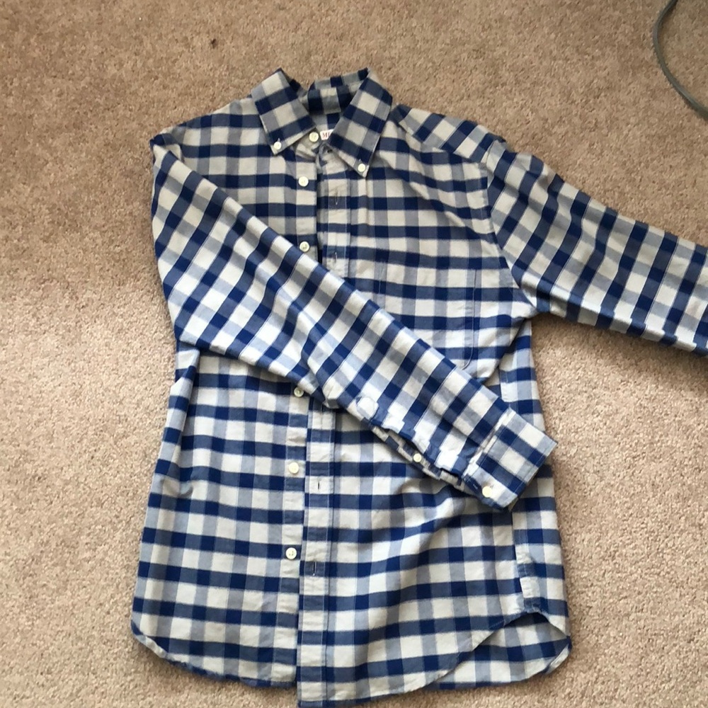 Versatile Men’s Button Up Shirt